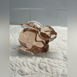 Vintage Silvestri Art Glass Pink Sitting Bunny Rabbit Figurine Paperweight